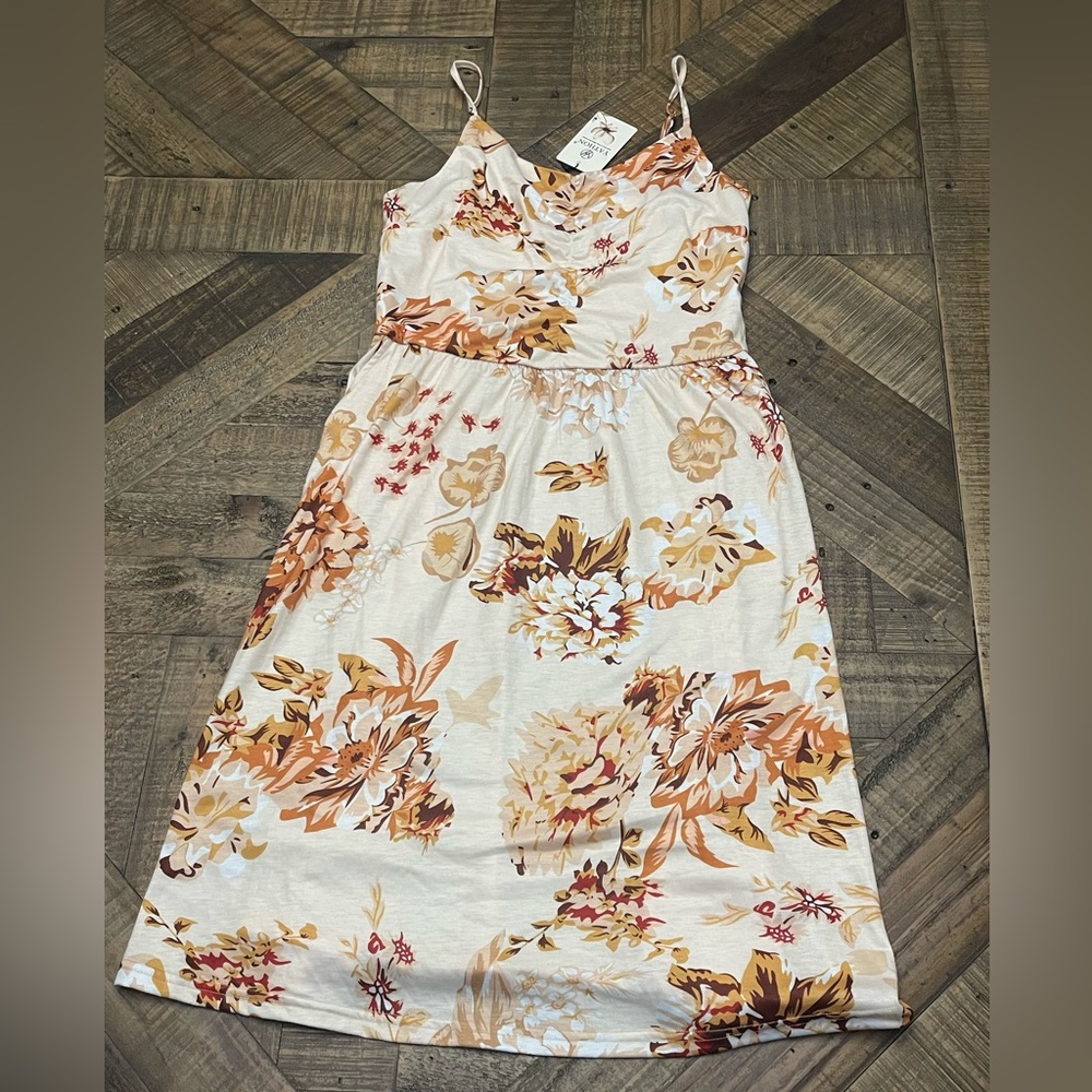 Chic Floral Midi Dress in Cream and Brown